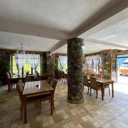 Trojet E Mija Hotel