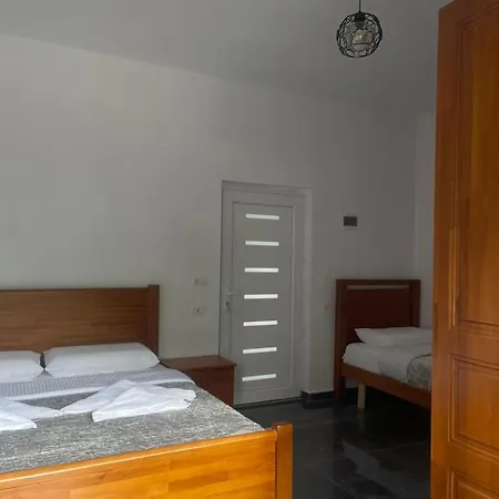 Trojet E Mija * ثيث