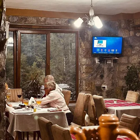 Trojet E Mija Otel Theth